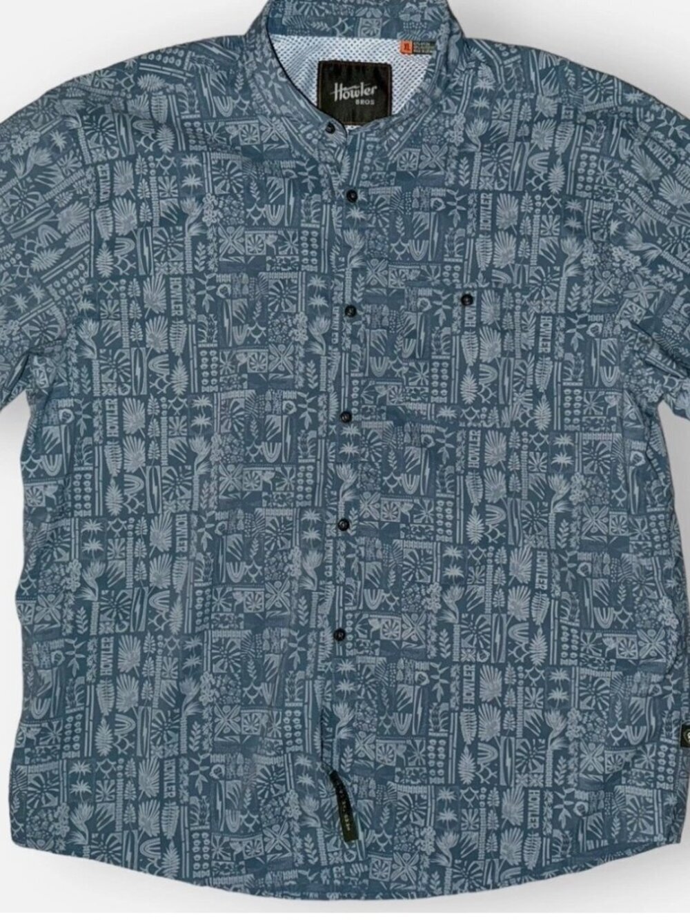 Howler Bros Vented Tech Short Sleeve Button Up Nylon Blend Top Sz Small Hawaiian